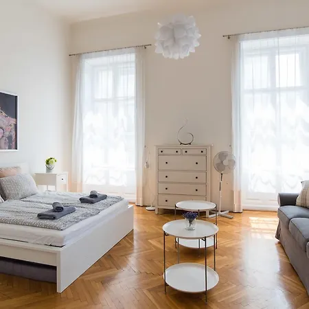 Broadway Apartment Budapest Exterior photo